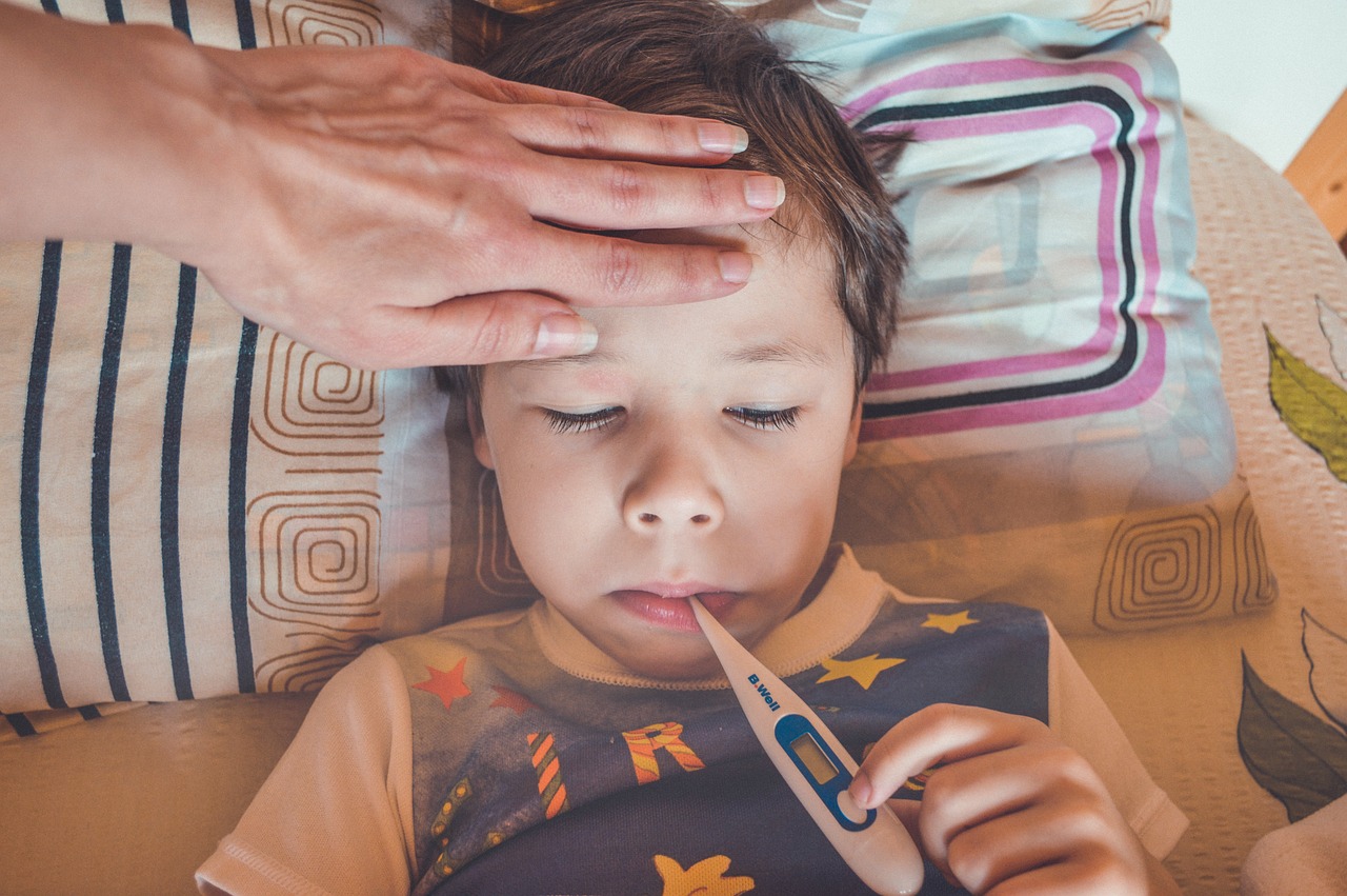 La fièvre chez les enfants : quand appeler en urgence un médecin ?